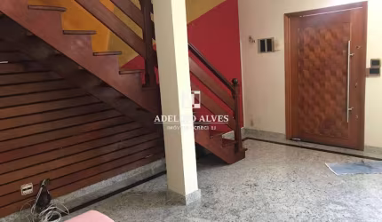 Bela Vista, ótimo sobrado em Vila Fechada com 3 quartos