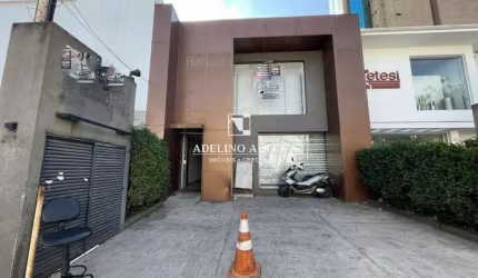Loja Aluga-se  Vila Olimpia, com 300  mts,
