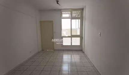 Kit ao lado  Viaduto Jacareí e Rua Maria Paula