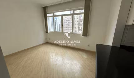 Vendo apartamento Itaim Bibi com 43 mts, sendo 1 dormitório com vaga