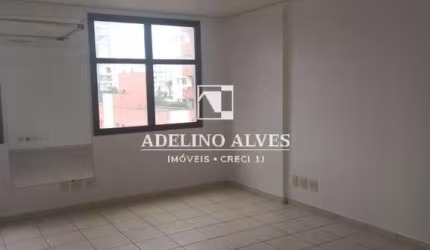 Alugo conjunto comercial próximo Hospital Leforte Jd.Guedala