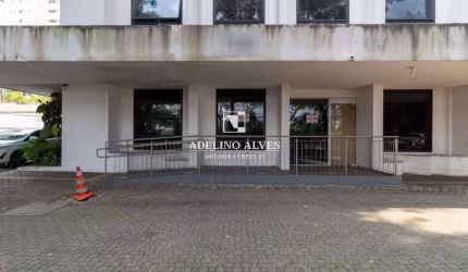 Loja a venda ou locação em Pinheiros com 180 m ²