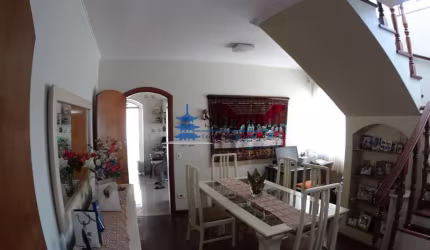 Casa com 3 dormitórios, 5 vagas a venda no Bosque da Saúde.