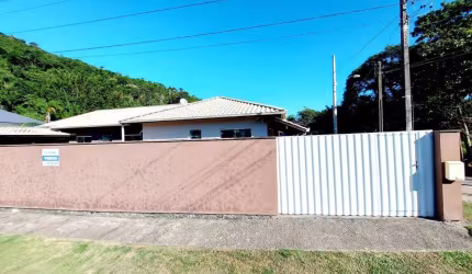 Casa para Venda em Florianópolis, Cachoeira do Bom Jesus, 6 dormitórios, 1 suíte, 5 banheiros, 4 vagas