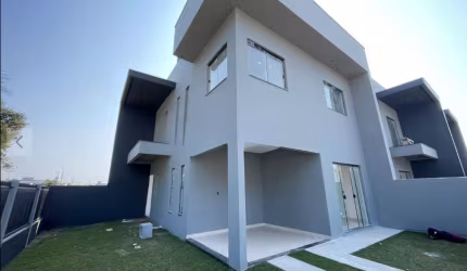 Sobrado para Venda em Barra Velha, Itajuba, 3 dormitórios, 2 suítes, 3 banheiros, 1 vaga