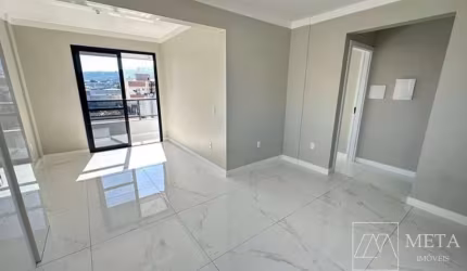 Apartamento de 3 dormitórios em Flor de Napolis - São José
