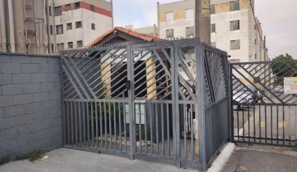 Apartamento para Venda em São Paulo, Itaim Paulista, 2 dormitórios, 1 banheiro, 1 vaga