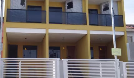 Sobrado para Venda em São Paulo, Jardim Eliane, 3 dormitórios, 1 suíte, 2 banheiros, 2 vagas