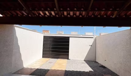 Casa 2 quartos com área gourmet em senador canedo - Entrada Facilitada