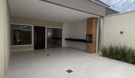 Casa de 3 quartos sendo 1 suíte, 30 metros da Paço Municipal - Senador Canedo