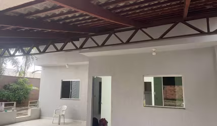 Casa com 2 quartos à venda na Rua Hélio Campos, 1, São Francisco II, Senador Canedo, 150 m2 por R$ 180.000