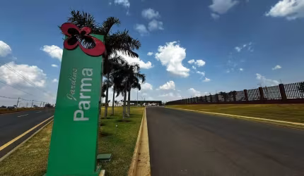 Lote de Esquina no Jardins Parma – 505m² em Condomínio Completo