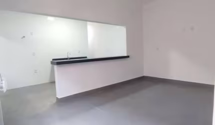 Residencial Laranjeiras: Casa 2 Quartos com Suíte e Churrasqueira