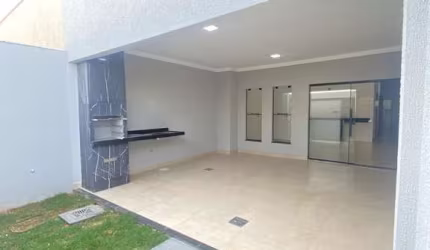 Casa 3 quartos com suíte e área gourmet no Setor Hebrom – 125m²