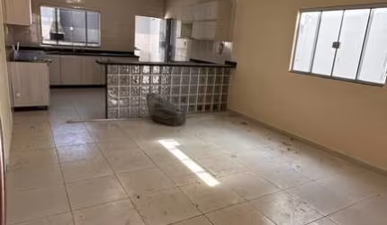 Excelente Casa para Alugar no Morada do Bosque – 3 Quartos (1 Suíte)