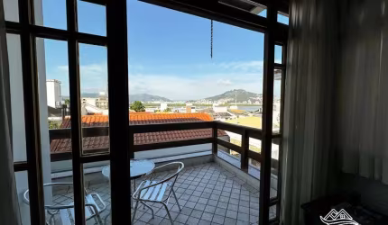 Casa com 4 quartos à venda na Rua Doutor Celso Nicodemus Lopes, 21, João Paulo, Florianópolis por R$ 3.000.000