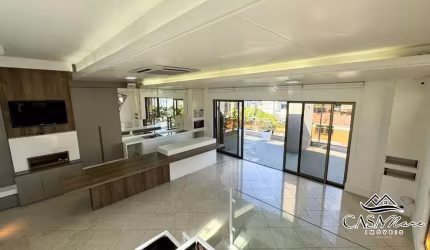Cobertura com 3 quartos à venda na Av Governador Irineu Bornhausem, 3840, Agronômica, Florianópolis por R$ 3.700.000