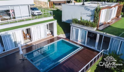 Casa em condomínio fechado com 5 quartos à venda na Rodovia Rafael da Rocha Pires, 3441, Sambaqui, Florianópolis por R$ 5.490.000