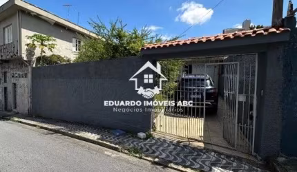 Linda casa no centro 20 mts da marechal