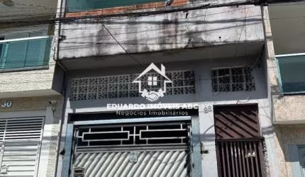 Oportunidade casa para morar ou renda com salão