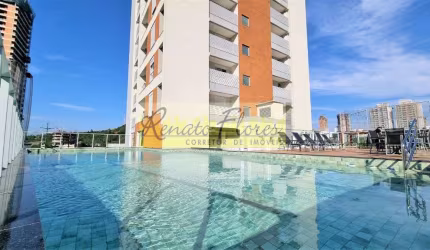 Apartamento com vista mar na belíssima Praia Brava.