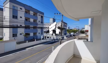 Apartamento semi mobiliado 02 dormitórios no bairro Areias - São José