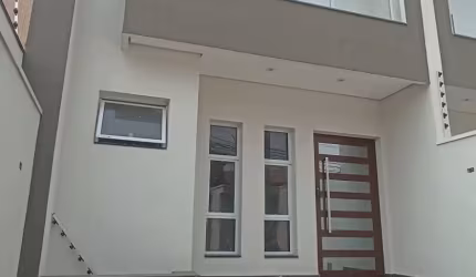 Sobrado de Alto Padrão para Venda