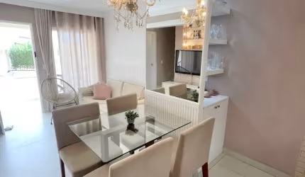 Casa Duplex Reformada e Semi-Mobiliada no Condomínio Jardine - 3 Quartos e Área Gourmet Privativa!