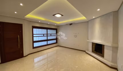 Belíssima casa nova com 235m² de área construída, perfeita para a sua família!