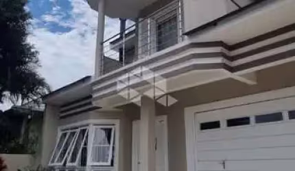 SOBRADO COM PISCINA E AREA GOURMET 250M² SARANDI