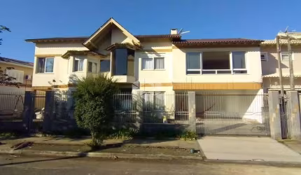 Casa com 3 dormitórios