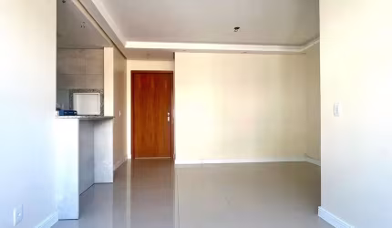Apartamento três quartos com duas vagas no Menino Deus