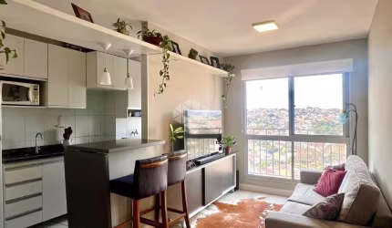 Apartamento dois quartos com churrasqueira e vaga em andar alto