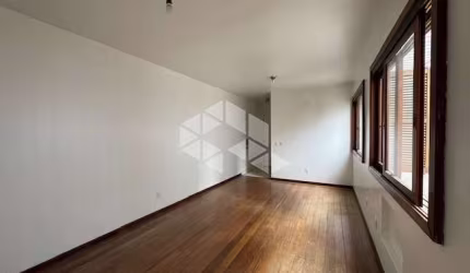 Vende-se apartamento de 02 quartos