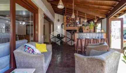 CASA COM 3 SUÍTES NO CONDOMINIO IGUAÇU - ECOVILLE