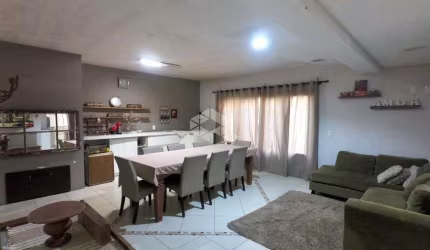 Casa 3 dormitórios com suíte vagas de garagem no Bairro Passo da Areia.