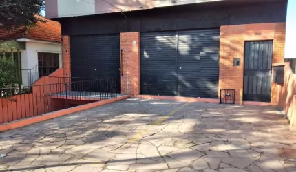 Loja Comercial  no bairro Vila Ipiranga  em Porto Alegre