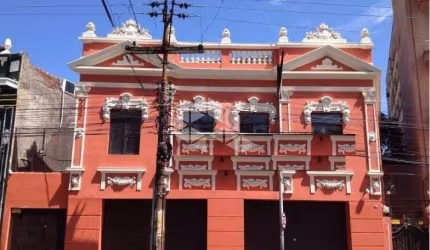 Prédio comercial na Avenida Cristóvão Colombo em Porto Alegre
