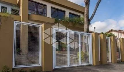 CASA SOBRADO COM 8 DORM NO BAIRRO JARDIM ITU EM PORTO ALEGRE