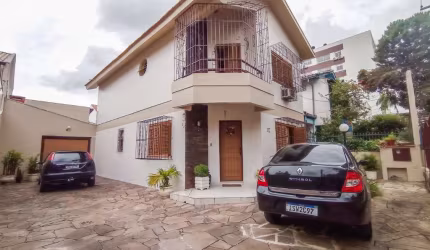 CASA 3 DORM BAIRRO VILA IPIRANGA EM PORTO ALEGRE