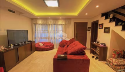 Casa com 3 dormitórios, 3 banheiros e 2 vagas
