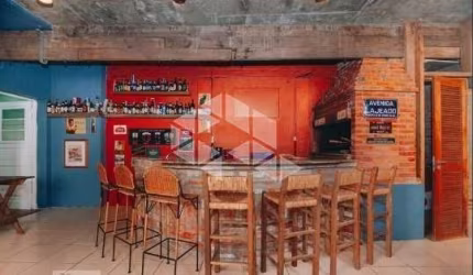 Casa 4 dormitórios no bairro Auxiliadora