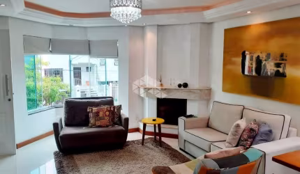 Casa com 3 dormitórios , suite master, 3 vagas, Bairro Jardim Planalto