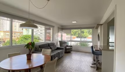 Apartamento 2 dormitórios 1 suíte 78m² 1 vaga no bairro Jardim Botânico