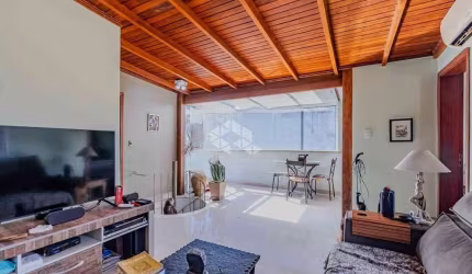 Cobertura 2 dormitórios 108m² 1 vaga no bairro Santo Antônio
