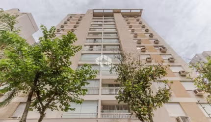 Apartamento de 2 dormitórios, 1 suíte, com  2 vagas de garagem, na zona norte.