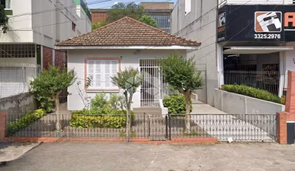 Terreno de 328m² à venda no bairro Santa Maria Goretti, Porto Alegre