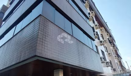 Apartamento todo reformado e decorado com muito bom gosto de 115,35m².