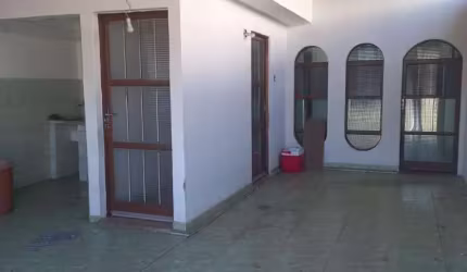 Casa para Venda em Itu, Vila Nova, 2 dormitórios, 1 suíte, 2 banheiros, 2 vagas