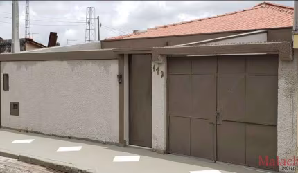 Casa para Venda em Itu, Vila Padre Bento, 3 dormitórios, 2 suítes, 1 banheiro, 6 vagas